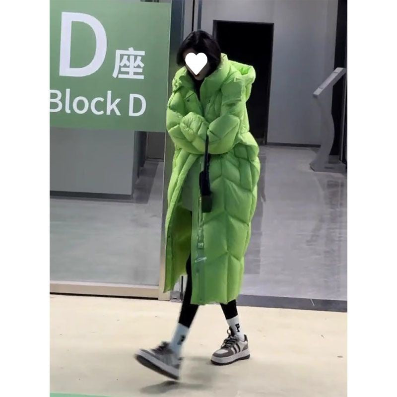 Vestito in cotone invernale da donna di lunghezza media, cappotto Valstrend, stile caldo e confortevole per la stagione fredda