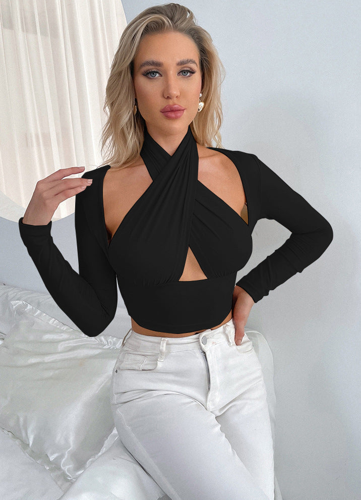 Camicia femminile Valstrend con colletto incrociato e motivo traforato, stile elegante e alla moda, vista frontale.