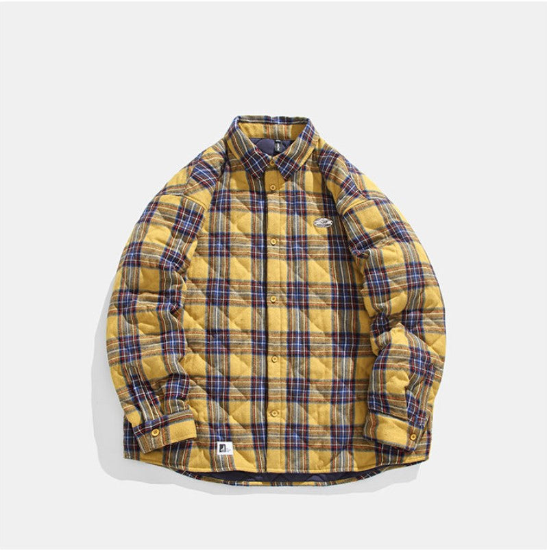 Giacca uomo casual a quadri in cotone spesso, con colletto e stile loose, marca Valstrend, vista frontale.