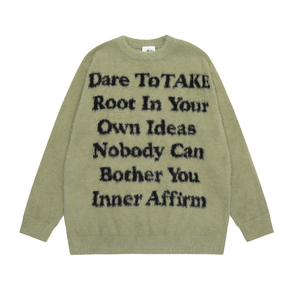 Maglione con collo rotondo in velluto imbottito con lettere inglesi, marca Valstrend, stile casual e elegante.