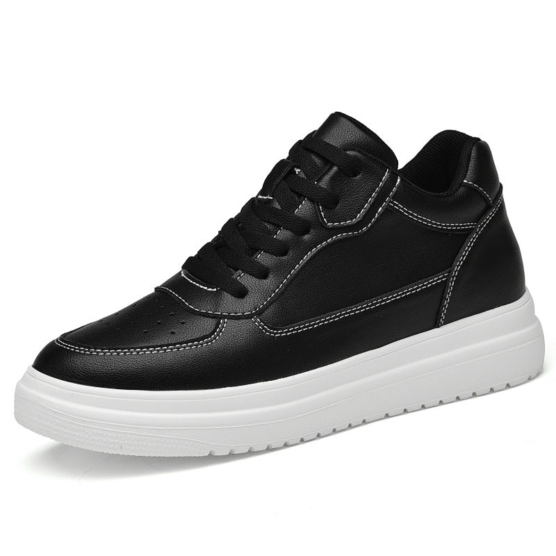 Scarpe sportive casual da coppia Valstrend con superficie in pelle bovina, mostra il design comodo e stile moderno.