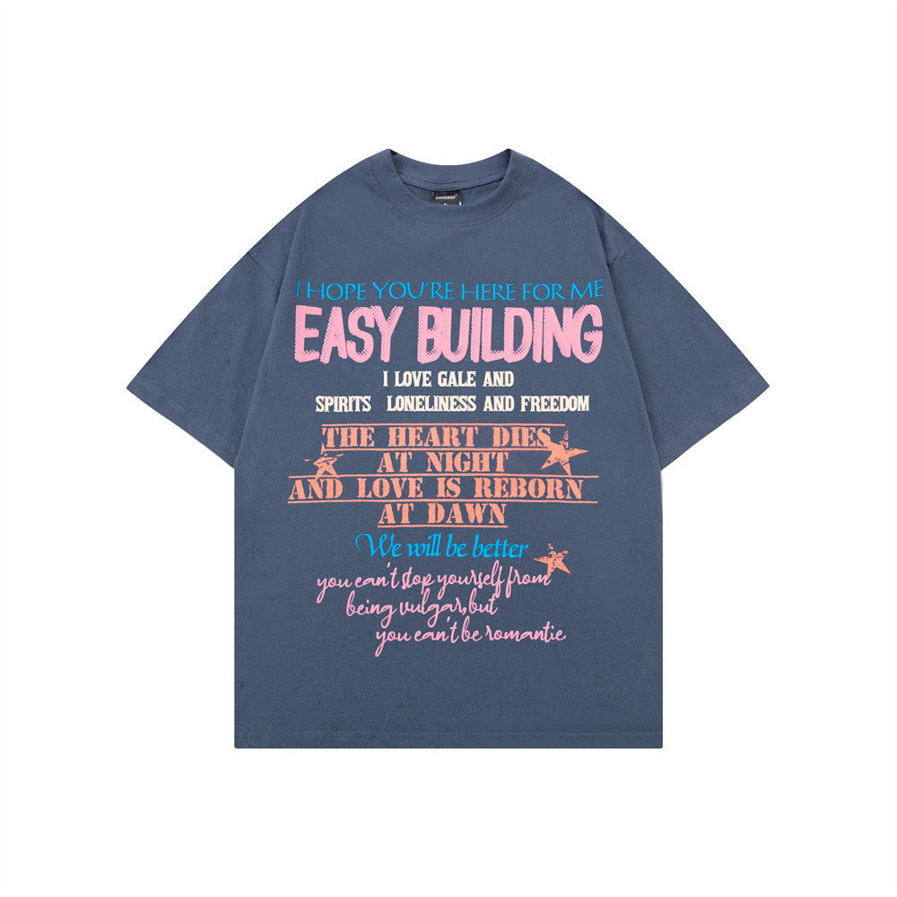 Maglietta a maniche corte con lettere inglesi stampate su grande area, marca Valstrend shop, stile casual e moderno