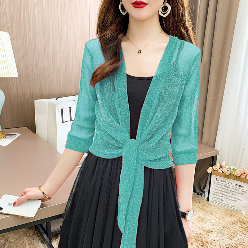 Gilet donna elegante in pizzo stile occidentale, protezione solare, moda femminile, marchio Valstrend, dettagli raffinati.