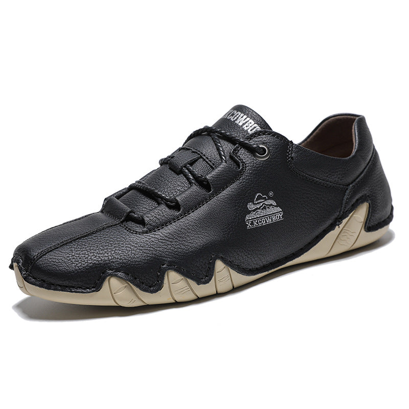 Scarpe casual da uomo in pelle artificiale di Valstrend, vista frontale con dettagli eleganti e suola resistente.