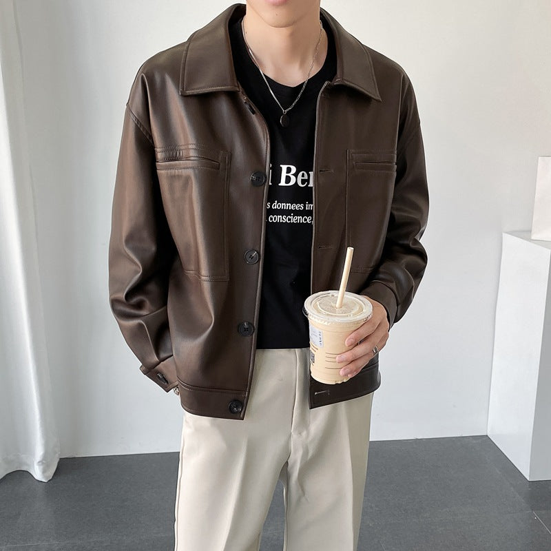 Giacca corta in pelle PU retrò autunnale da uomo, stile casual, con colletto a risvolto e dettagli ruffle, in nero.