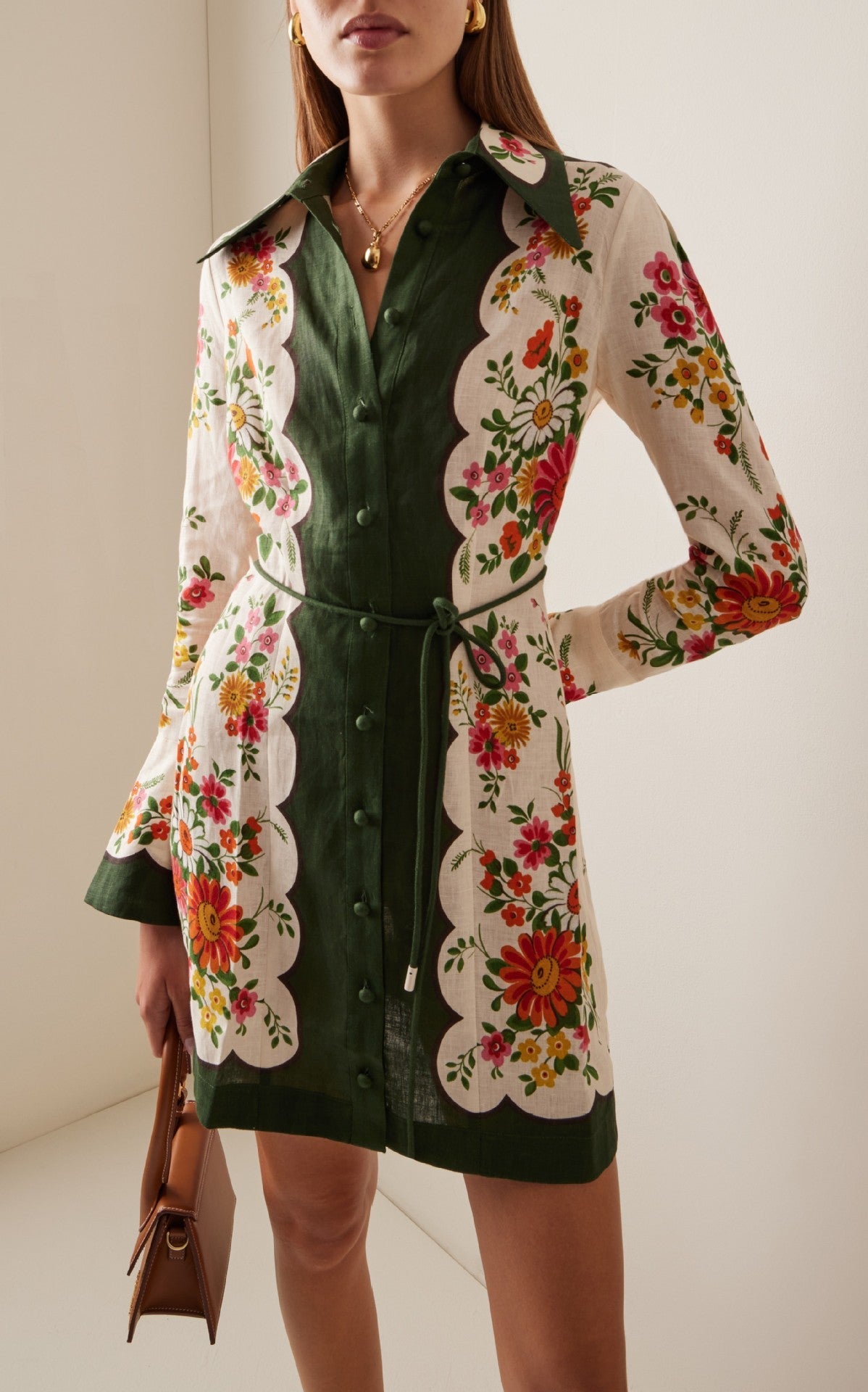 Vestito lungo donna Valstrend con stampa a piante, maniche lunghe e dettaglio allacciato, tessuto elegante e femminile