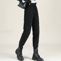 Pantaloni donna bianchi in cotone e piuma d’anatra Valstrend, vestibilità comoda e stile naturale.