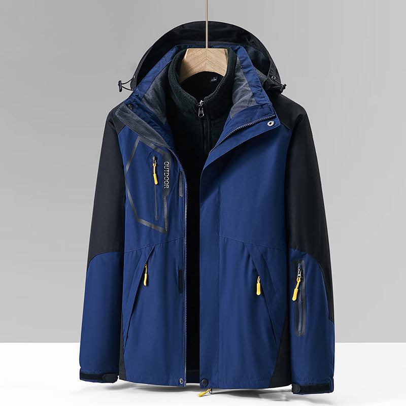 Cappotto da montagna tre-in-uno in pile spesso, abbigliamento outdoor resistente di Valstrend, con cappuccio e tasche.