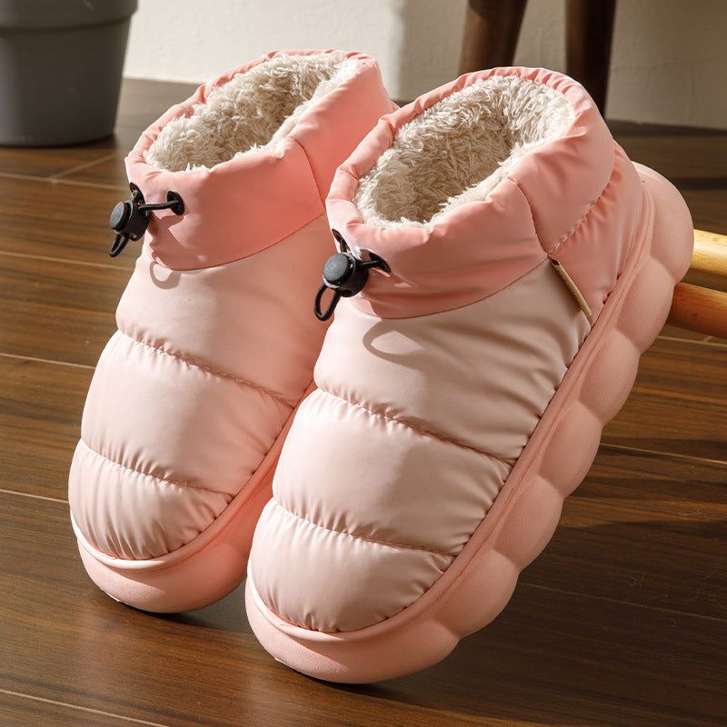 Ciabatte da donna Valstrend, calde con interno in fleece, stile fashion e supporto per uso indoor, ideali per il comfort.
