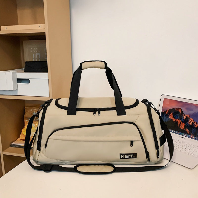 Borsa da viaggio corta per uomo Valstrend, bagaglio portatile elegante con scomparto spazioso, ideale per viaggi brevi.