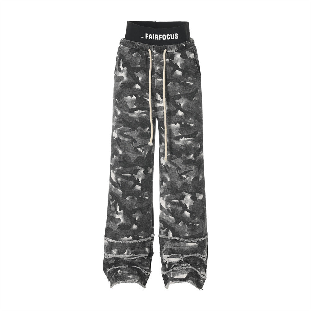 Pantaloni cargo camouflage a gamba dritta larga da uomo di Valstrend, stile europeo e americano, con tasche multiple.
