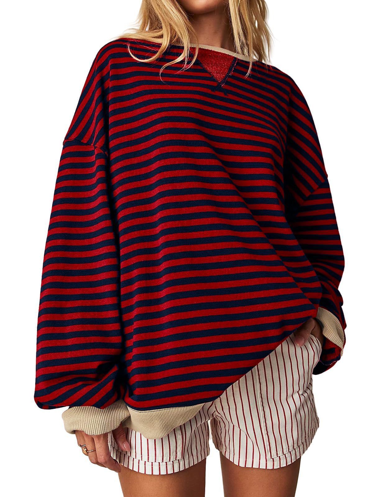 Maglione da donna a righe con ricami, inserti colorati e cuciture decorative, in stile casual e alla moda, firmato Valstrend.
