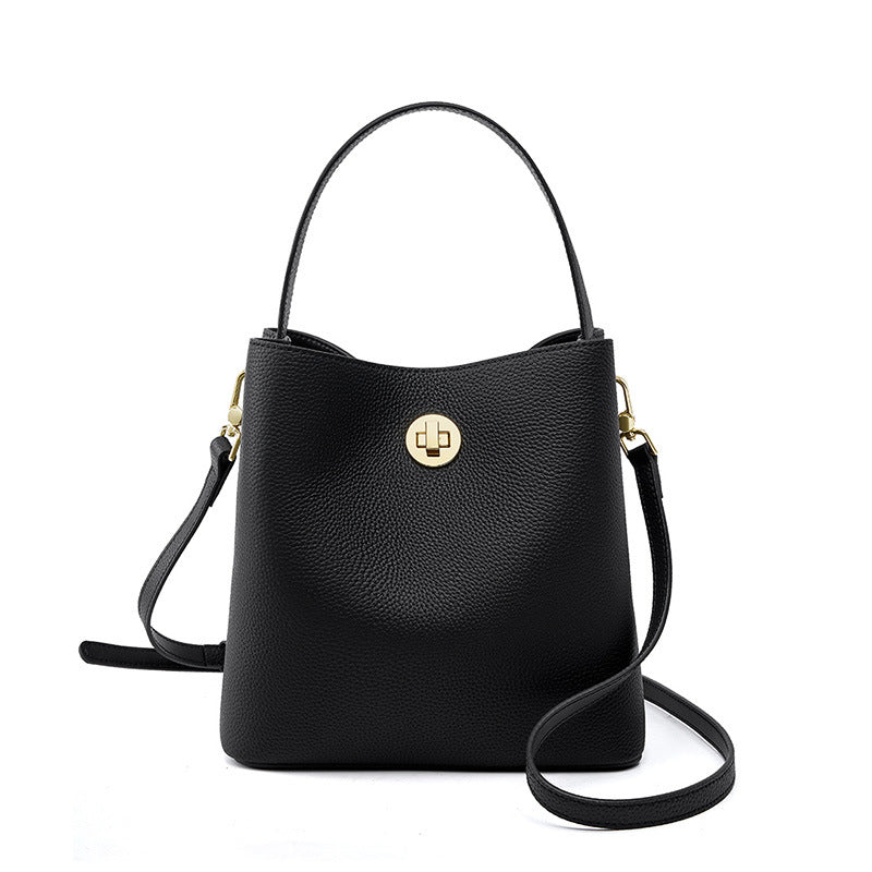 Borsa a tracolla in pelle Valstrend, grande capacità, stile messenger con design elegante e spazioso per uso quotidiano.