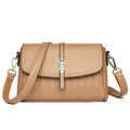 Borsa messenger di alta qualità in pelle morbida Valstrend, design semplice e elegante, vista frontale con tracolla regolabile
