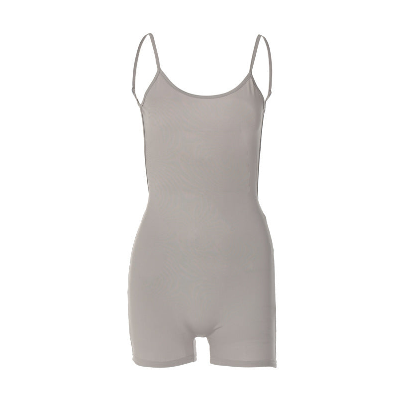 Tuta sportiva skinny hip raise Valstrend, jumpsuit street casual, in tessuto elastico nero con dettagli di stile moderno.