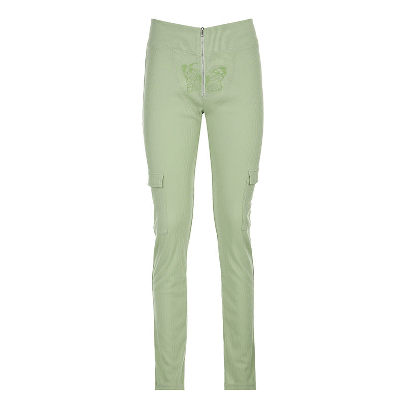 Pantaloni casual slim fit a gamba dritta in stile retrò, marchio Valstrend, con tasche e dettagli eleganti, su sfondo chiaro