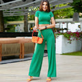 Completo donna Valstrend con pantaloni corti casual e fashion, due pezzi, stile rilassato e moderno, in tessuto leggero.