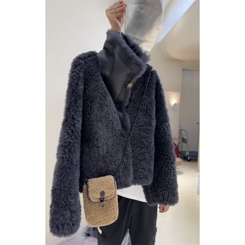Top one-piece spesso in pelliccia per donna di Valstrend, con tessuto caldo e morbido, ideale per l'inverno.