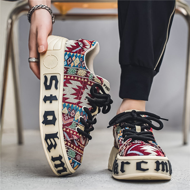 Scarpe da uomo Valstrend Shop Ethnic Grid Platform, sneakers traspiranti con suola rialzata e design moderno.