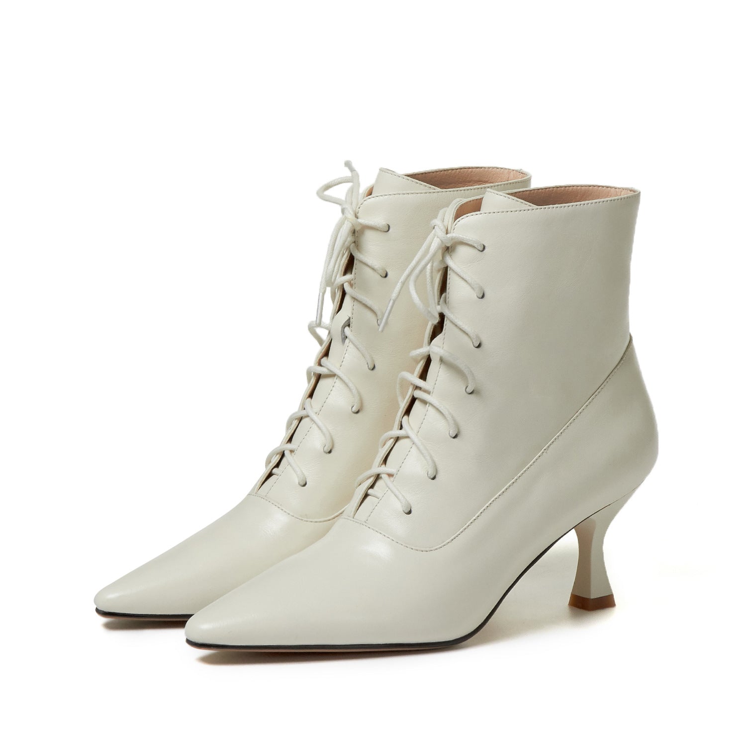 Tacchi alti a punta in pelle di bovino fashion Valstrend, scarpe eleganti in pelle bovina con tacco alto e design alla moda