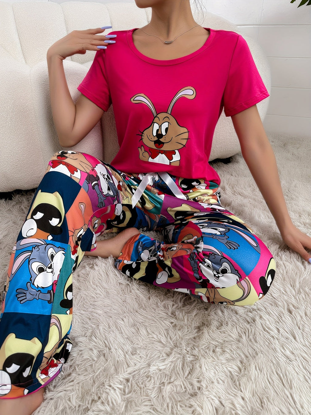Set di pigiami femminili Valstrend con maglietta a maniche corte e pantaloni con stampa cartoni animati carini, comodo e rilassato