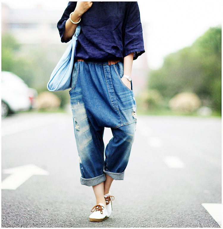 Pantaloni baggy Valstrend con tasche grandi, stile loose, vita irregolare e design slim fit, tessuto morbido e confortevole.