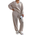 Completo due pezzi Valstrend con pantaloni dritti a tinta unita e texture a righe sgonfie, stile europeo e americano.