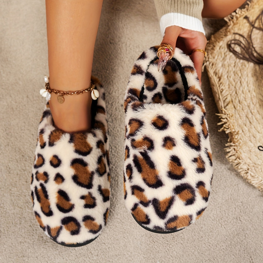 Ciabatte femminili Valstrend con stampa leopardo, peluche caldo, suola antiscivolo, morbide e leggere, ideali per casa.