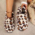 Ciabatte femminili Valstrend con stampa leopardo, peluche caldo, suola antiscivolo, morbide e leggere, ideali per casa.