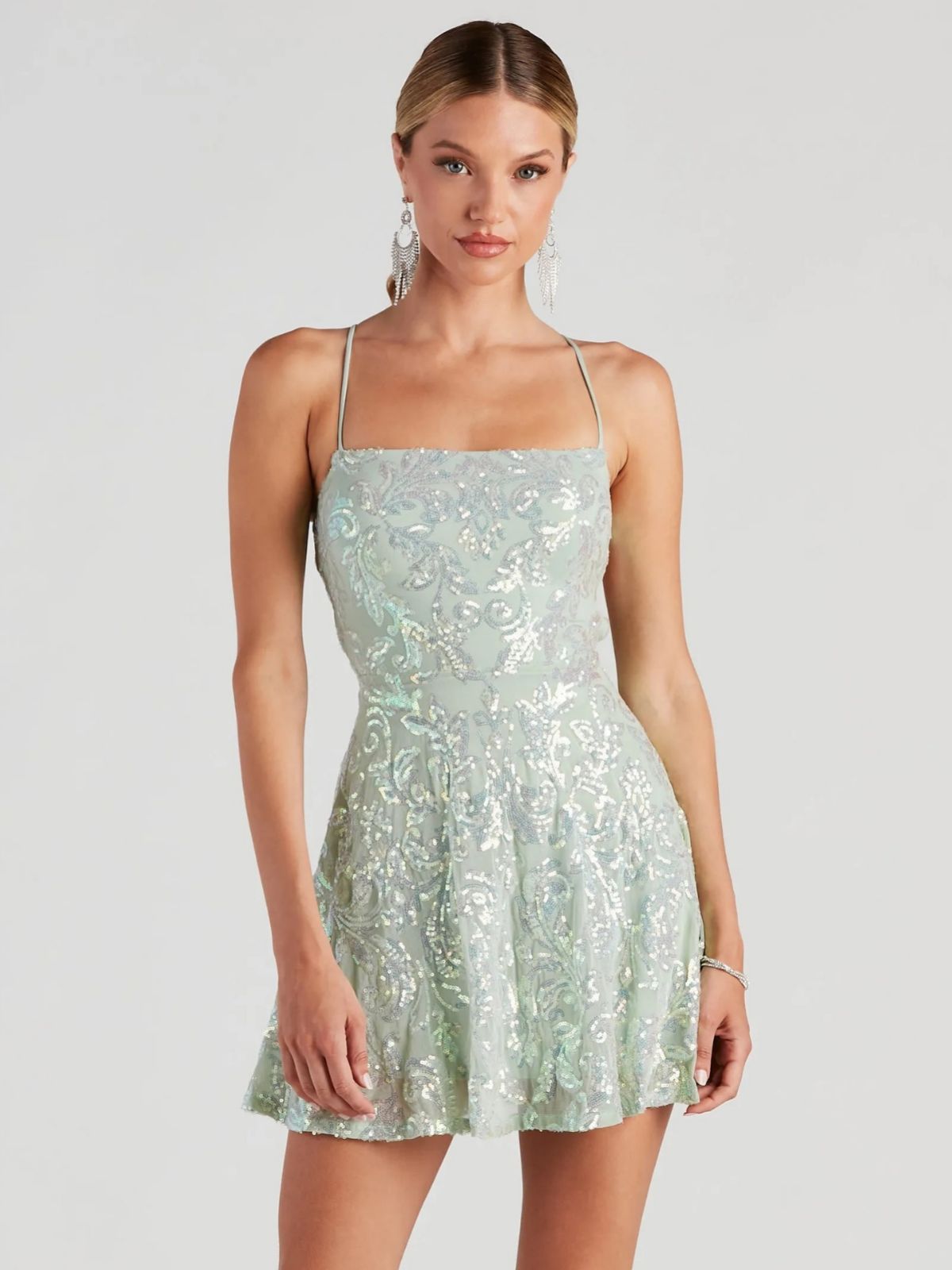 Vestito da sera con paillettes Valstrend, abito da festa da discoteca, tessuto brillante e aderente, perfetto per feste notturne.
