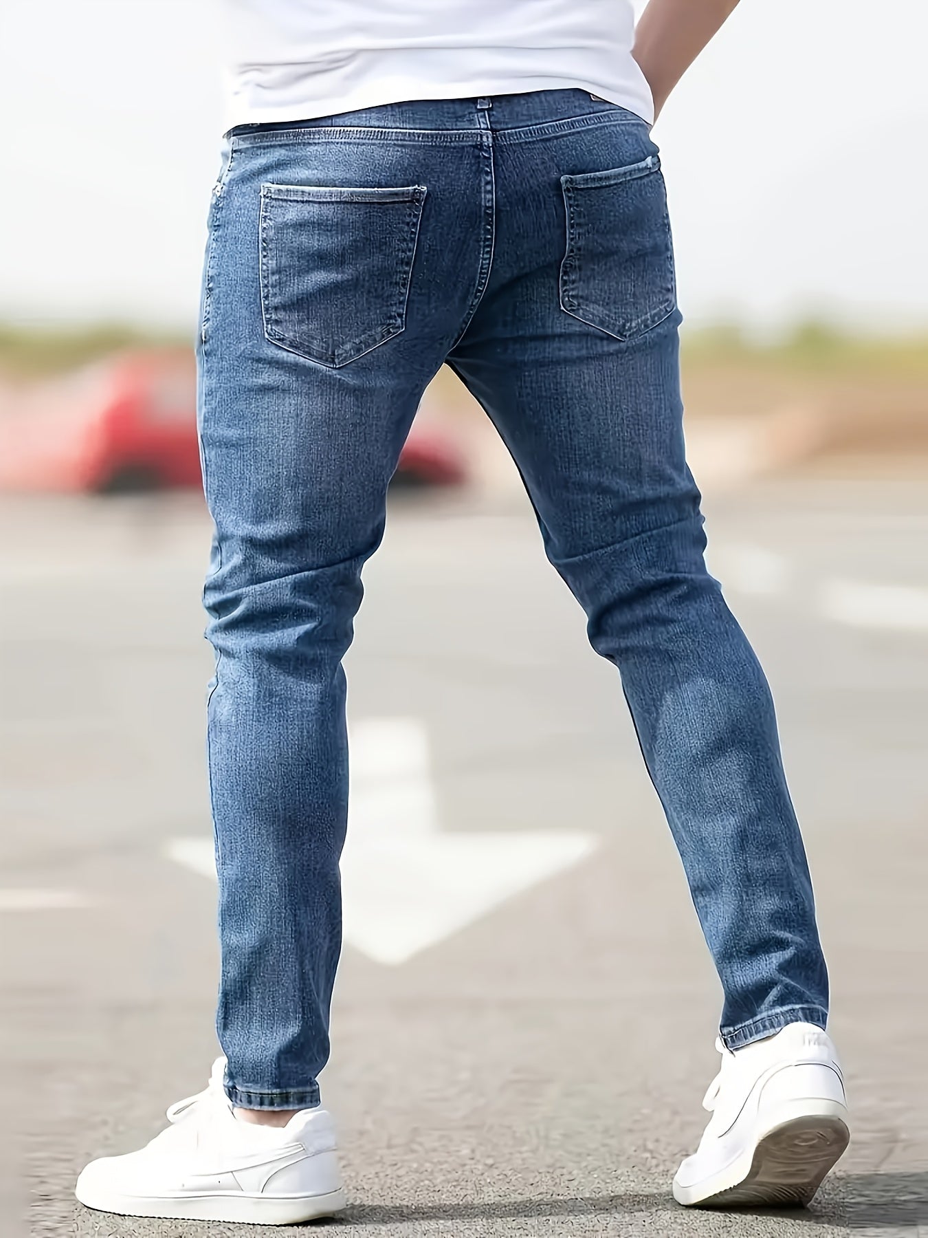 Jeans slim fit da uomo Valstrend con strappi, comodi e versatili, ideali per tutte le stagioni, tessuto denim resistente.