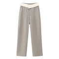 Pantaloni casual a vita con contrasto di colori autunnali, modello Valstrend shop, in tessuto morbido e comodo.