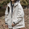 Giacca con cappuccio outdoor unisex Valstrend, tessuto resistente all'acqua e al vento, ideale per attività all'aperto.