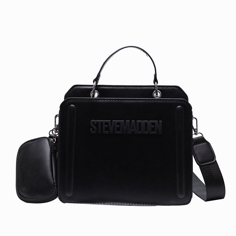 Borsa a tracolla femminile a spalla unica Valstrend, elegante e compatta, in pelle con dettagli raffinati per donna.