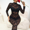 Tuta lunga in pizzo jacquard trasparente con maniche lunghe e foro a Valstrend, elegante e di moda, con dettagli raffinati.