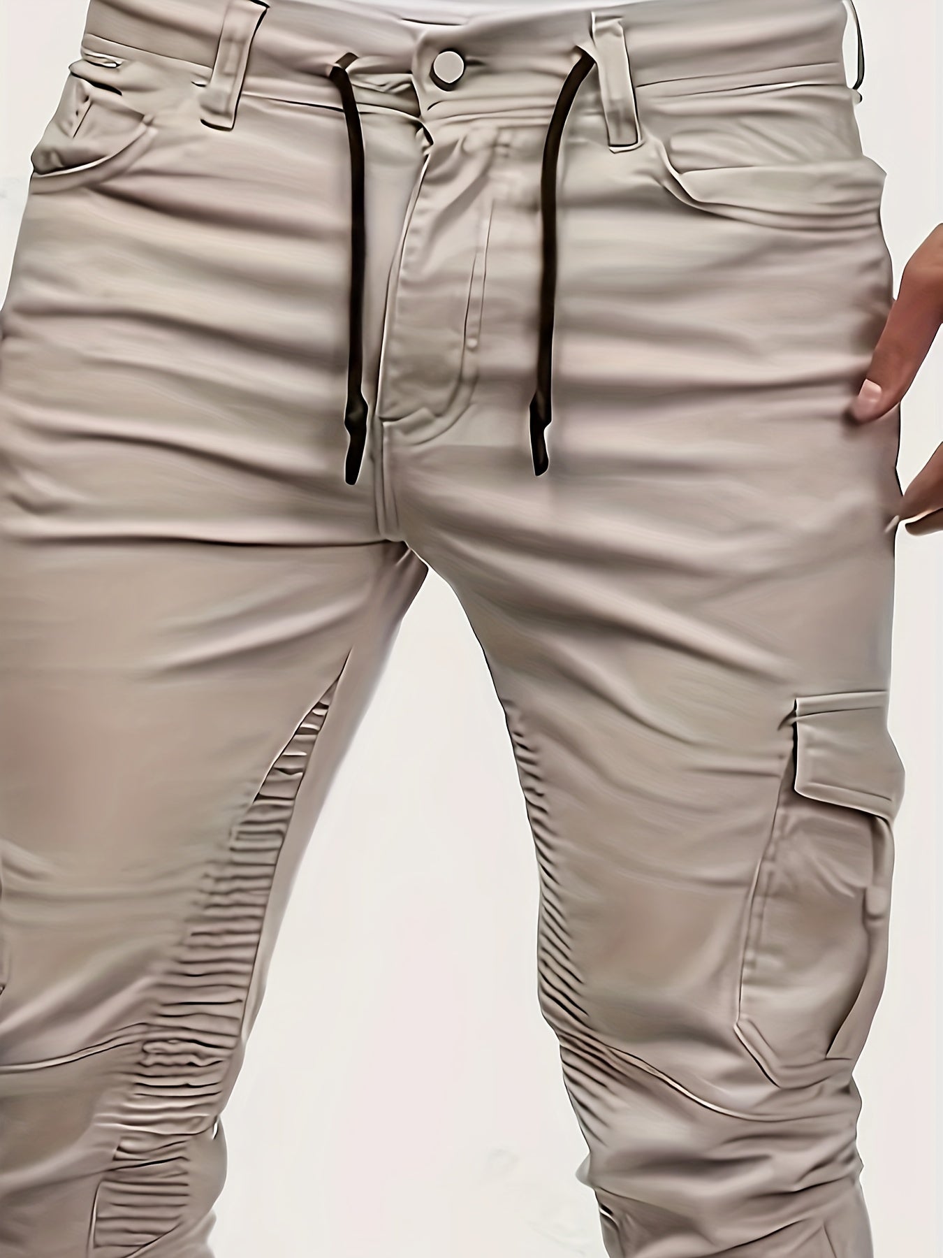 Jeans slim fit in denim elasticizzato per uomo con tasche multiple, stile casual e adatti a tutte le stagioni, marca Valstrend.