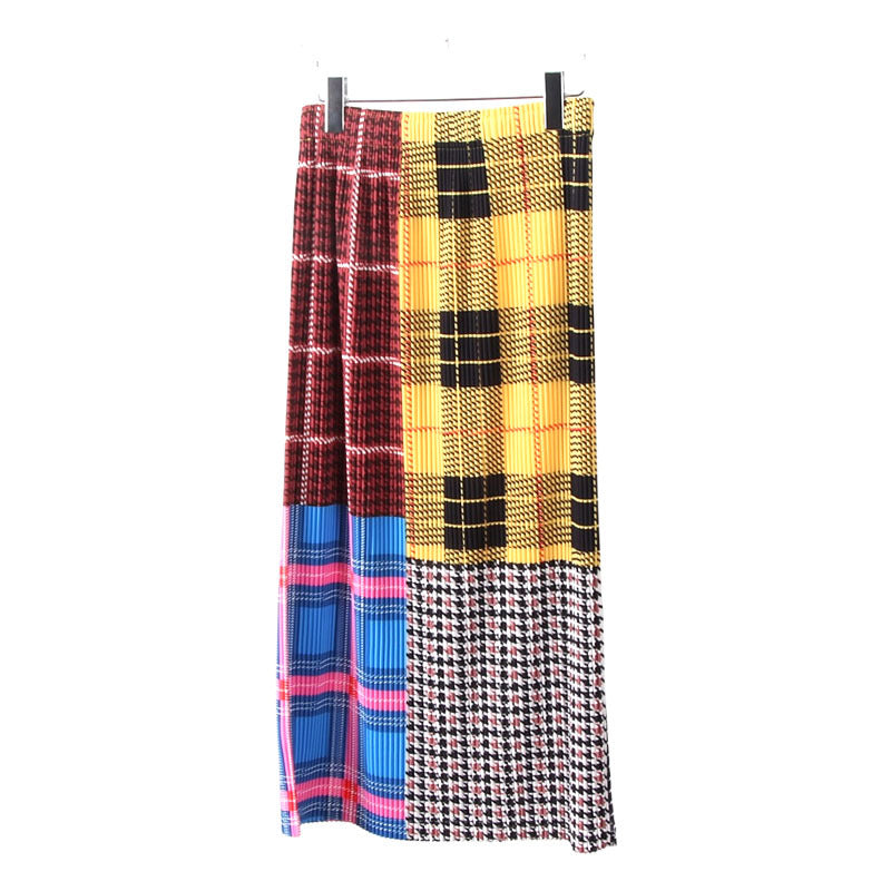 Gonna midi spessa autunno e inverno Valstrend con spacchi laterali, design di tendenza, tessuto caldo e stile elegante.