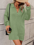 Maglione cappotto donna di lunghezza media Valstrend, in tessuto caldo, con collo alto e maniche lunghe, ideale per l'inverno.