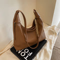 Borsa tote retrò Valstrend con design minoritario, tracolla e manico sottoascella, stile vintage e capiente.