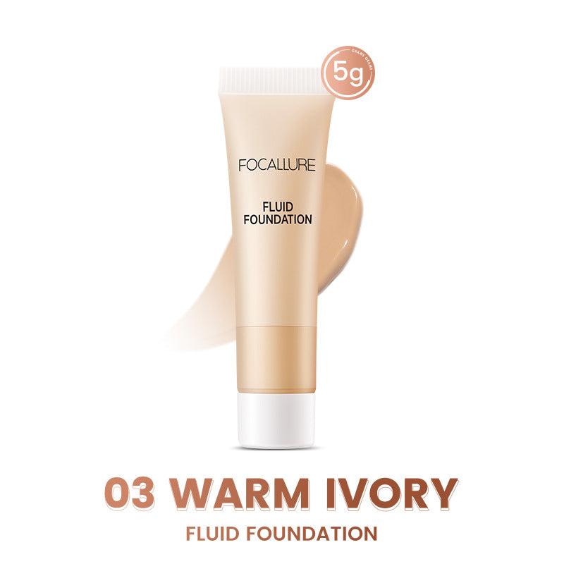 Campione di fondotinta liquido opaco Valstrend, tubo con confezione da campione, texture liscia e uniforme per il viso.