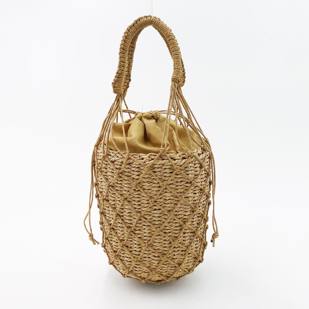 Borsa donna artigianale in tessuto intrecciato, stile fashion personality, realizzata a mano da Valstrend shop.