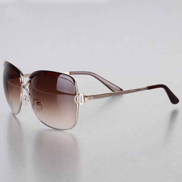 Occhiali da sole classici da donna Valstrend per guida, protezione occhi moda elegante e stile senza tempo.