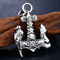 Collana con pendente in acciaio inossidabile a forma di lupo, gioiello Valstrend shop, dettaglio elegante e robusto