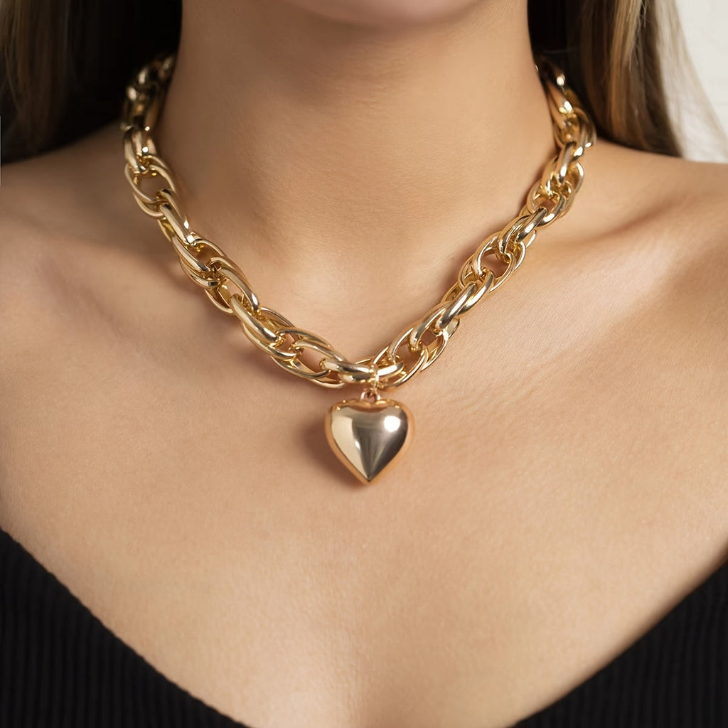 Collana con pendente a cuore dorato 18K con catena cava in acciaio inossidabile, perfetta per ogni occasione.