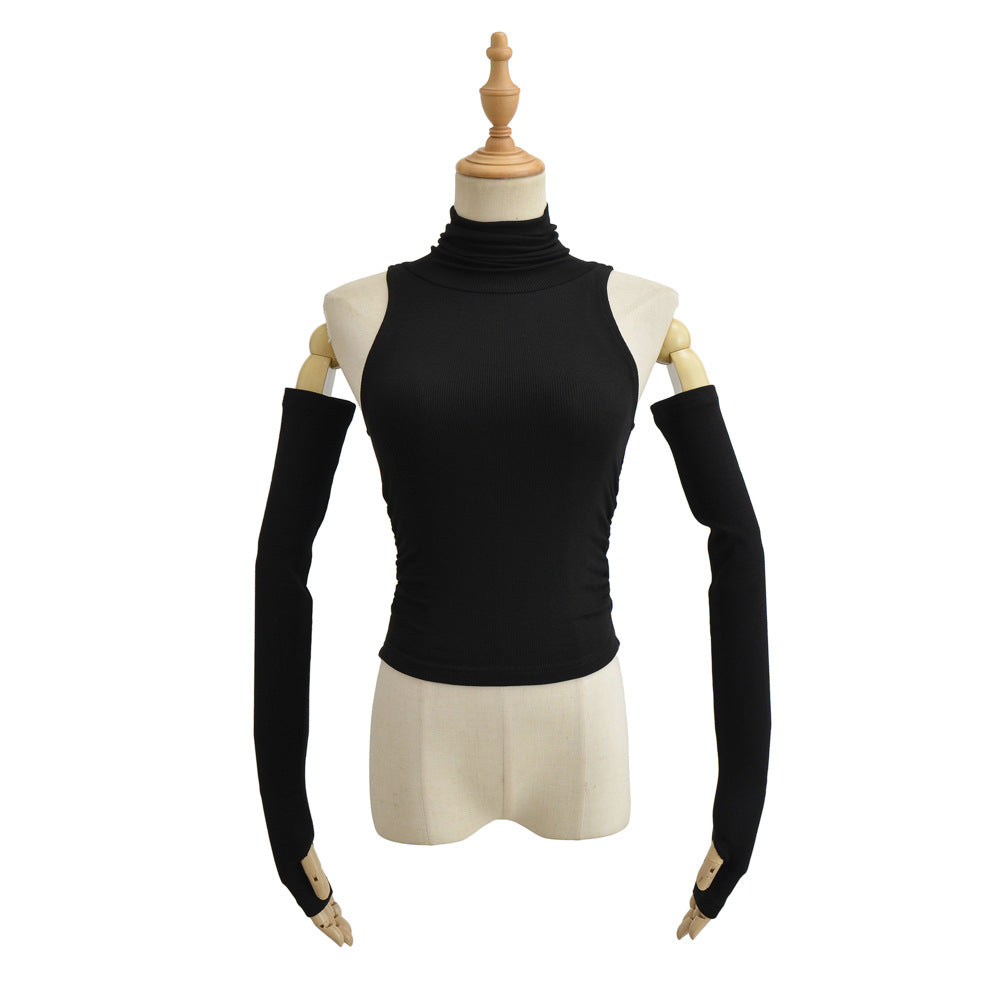 Maglietta corta slim-fit a pieghe, donna con maniche arricciate, marca Valstrend, tessuto leggero e stile moderno.