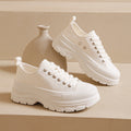 Scarpe in tela casual e versatile di Valstrend Shop, modello elegante con suola bianca e design moderno.