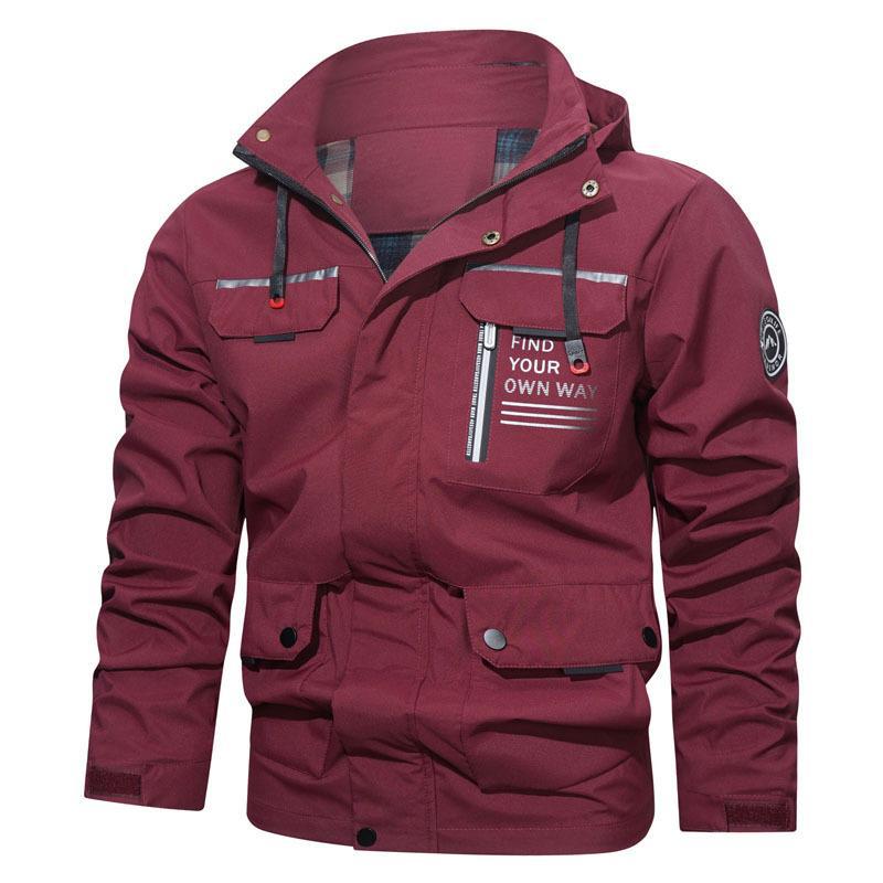 Giacca da uomo outdoor casual Valstrend con cappuccio, fodera in pile e stile sportivo, vista frontale su sfondo neutro.