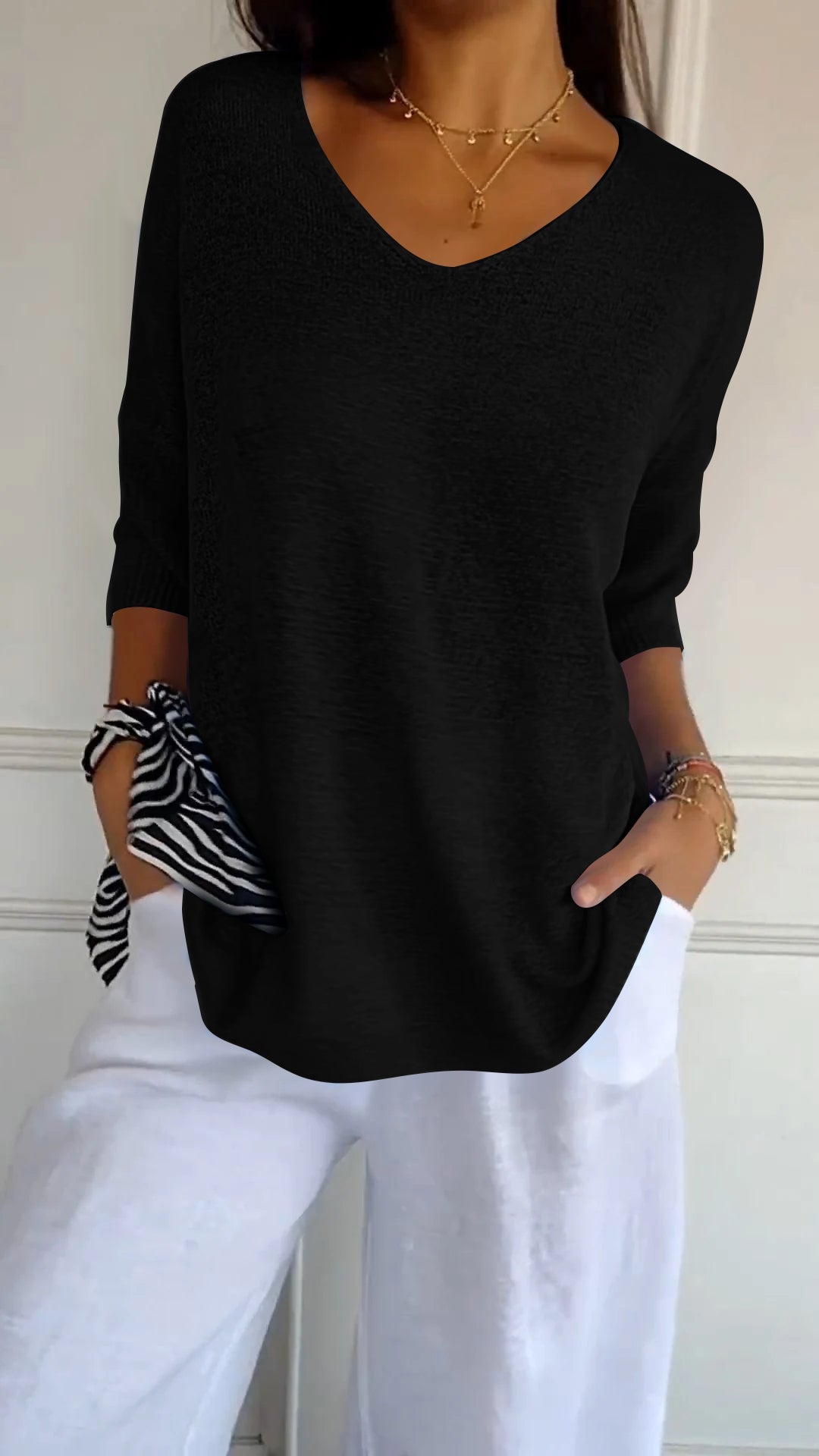 Maglia donna Valstrend a tinta unita con scollo a V slim, maglione aderente in maglia leggera, colore solido, stile casual e elegante