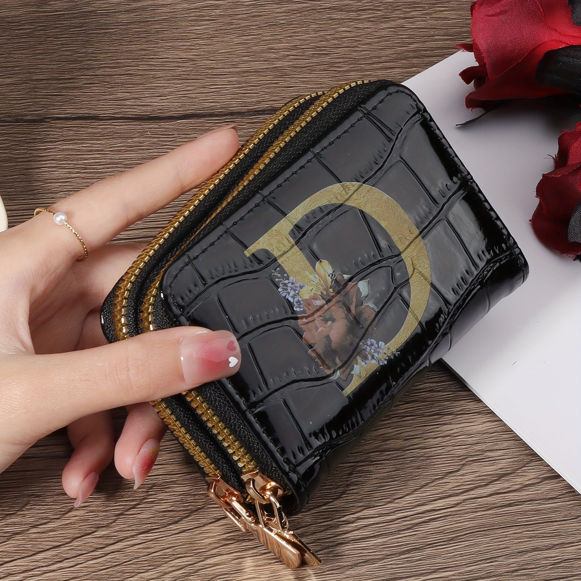 Portafoglio portacarte Valstrend con motivo floreale, compatto con zip, ideale per donne e uomini, elegante e funzionale.
