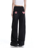 Pantaloni slim fit a vita alta, morbidi e lunghi, marca Valstrend, in tessuto leggero e comodo, visibili con dettagli di cuciture.